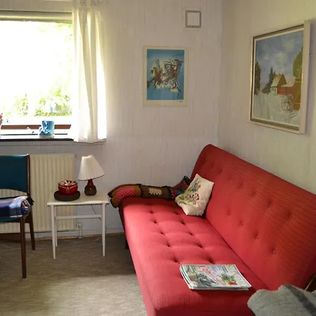 2 Bedroom Cozy In Stouby