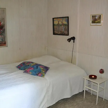 Feriehus 2 Bedroom Cozy In