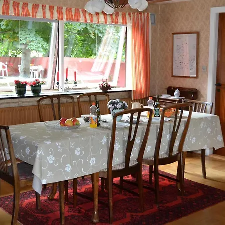 2 Bedroom Cozy In * Stouby