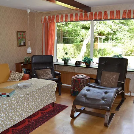 2 Bedroom Cozy In