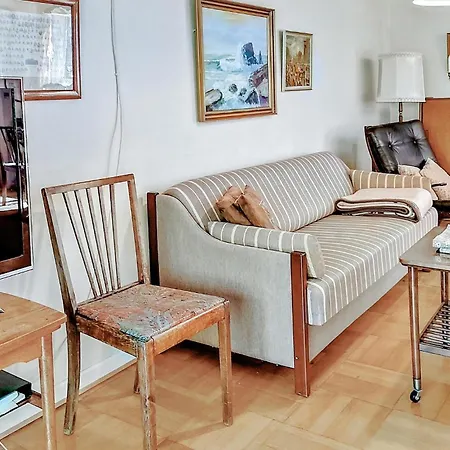 2 Bedroom Cozy In Nyaraló *